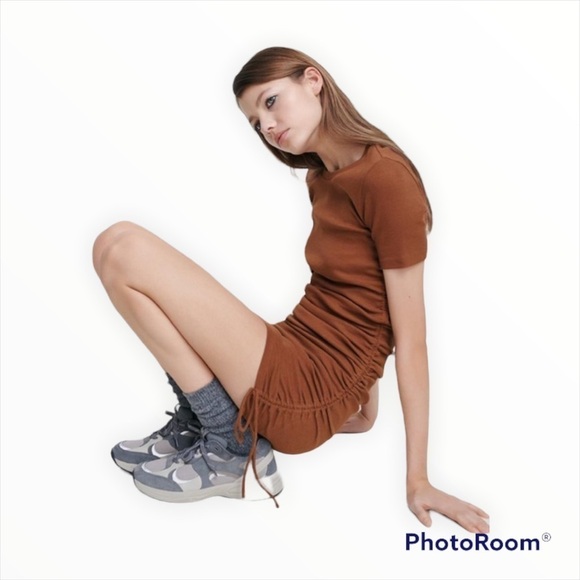 NWT ZARA Brown Short Sleeve Ruched Gathered Side Ribbed Mini T Shirt Dress Sz S - Picture 1 of 9